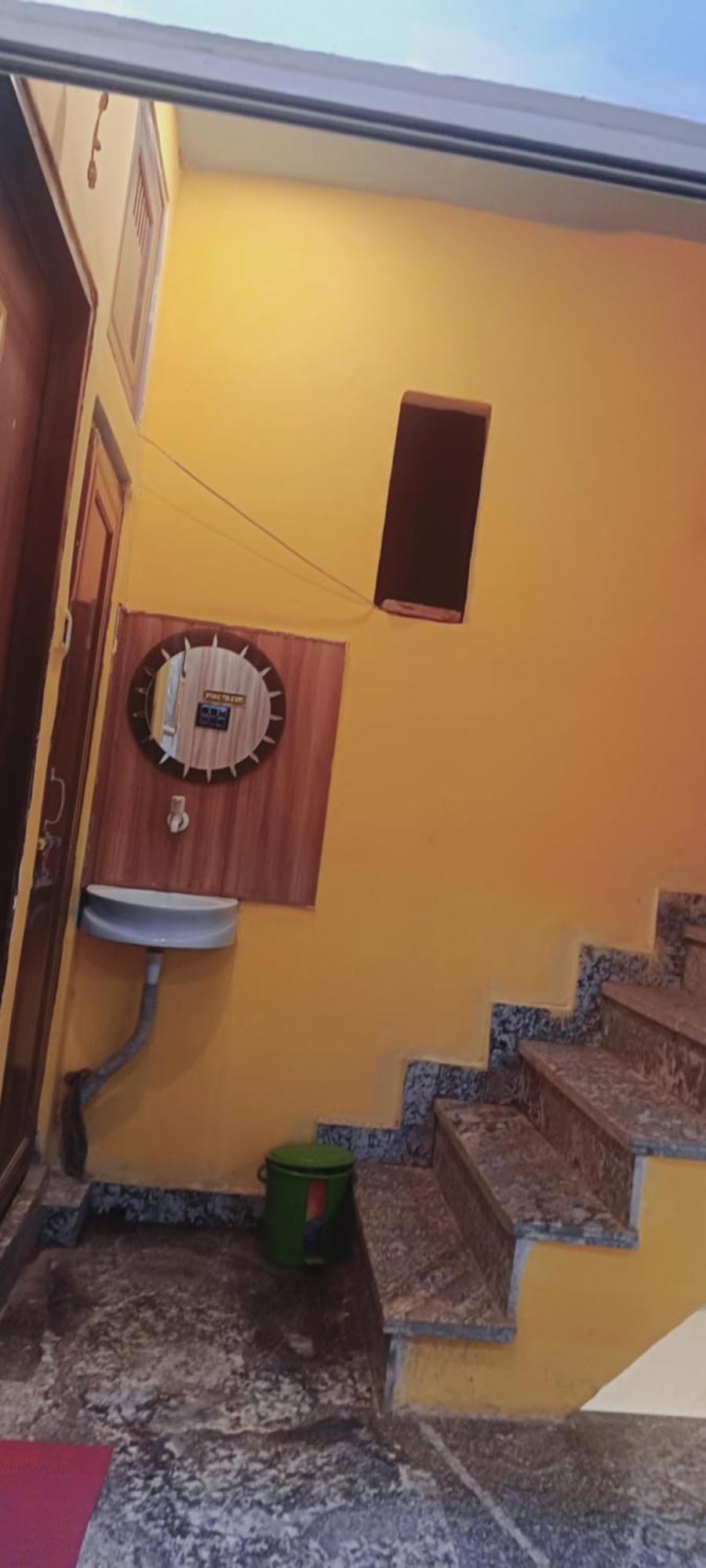 Veda'S Grand P.G Hotel Varanasi Exterior photo